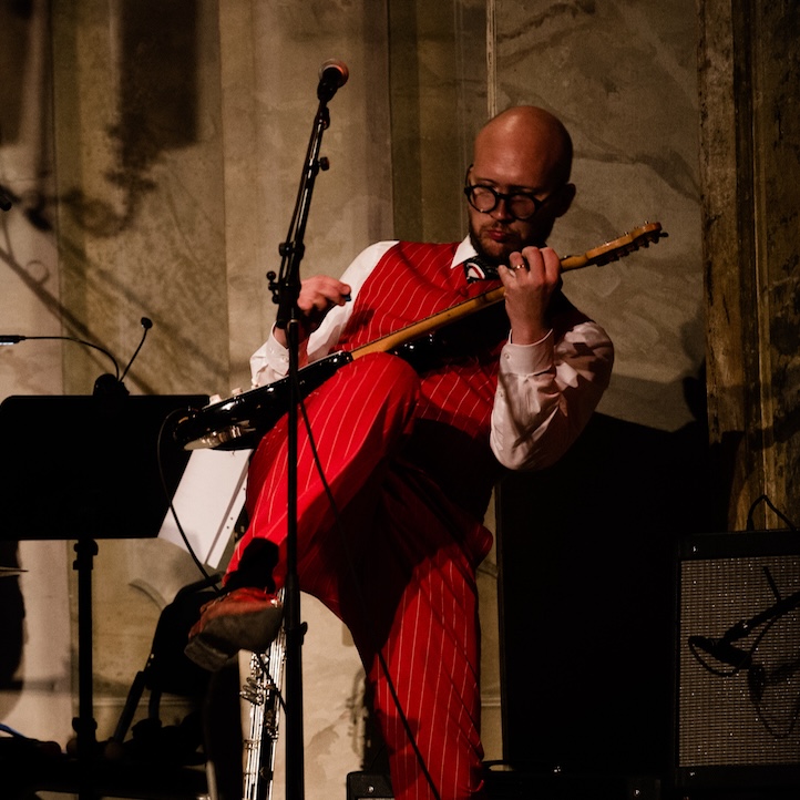 O/Modernt soloists performing during the festival