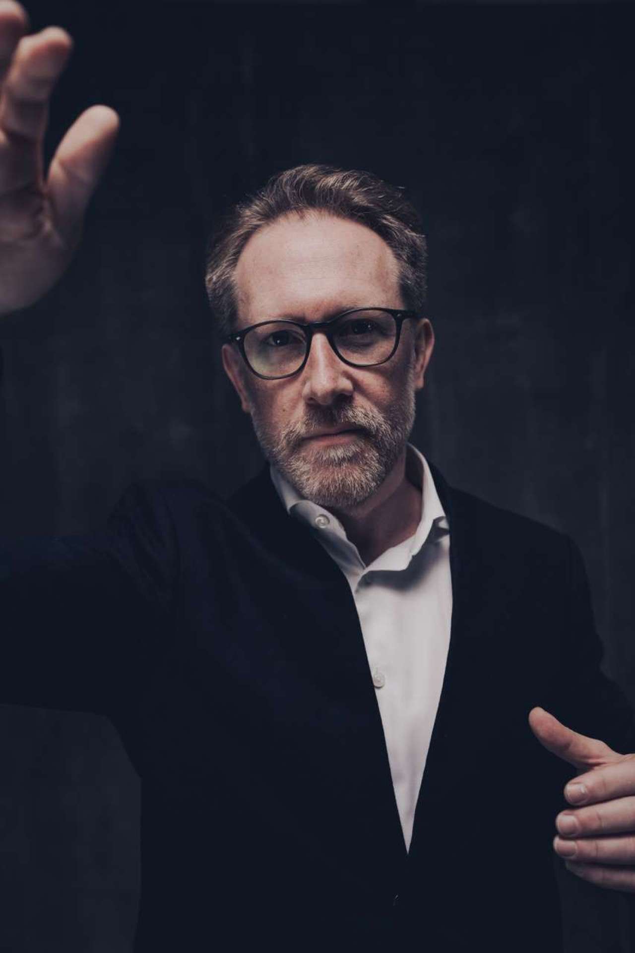 Simon Crawford-Phillips portrait image